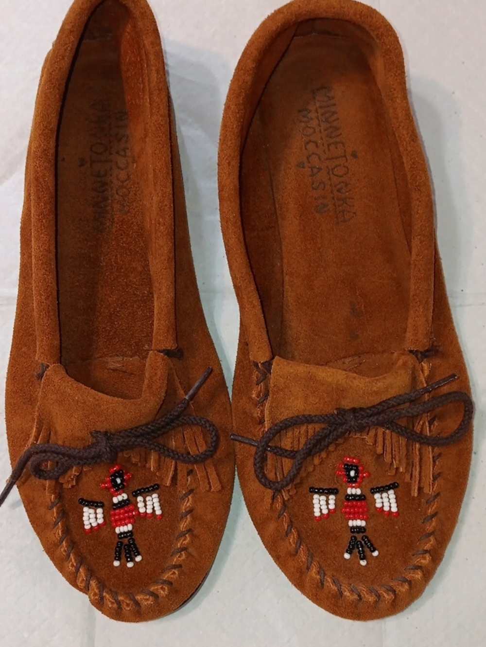 Minnetonka Classic Brown Suede Beaded Thunderbird Moccasins Hard Sole 11